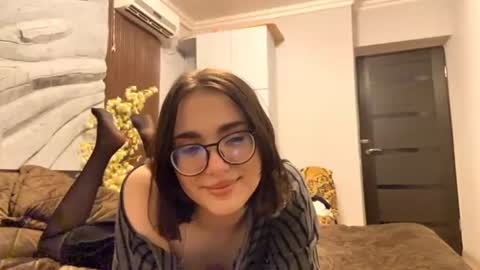 Ava online show from June 27, 5:30 pm