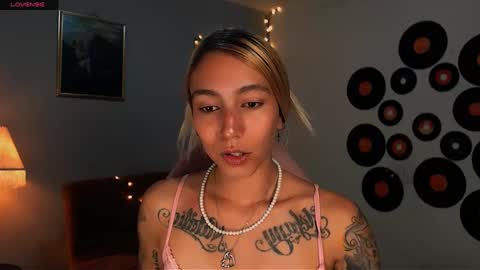 Snapshot of saucy_jenn1 chatting on March 2, 1:26 am I AM JENN online show from March 2, 1:26 am