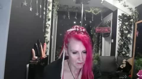 SaucySky online show from March 2, 9:38 am