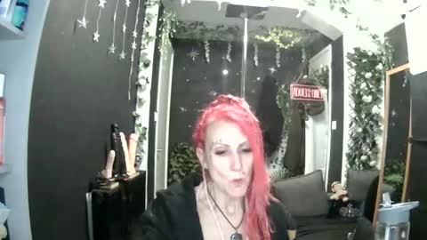 SaucySky online show from May 16, 12:02 am