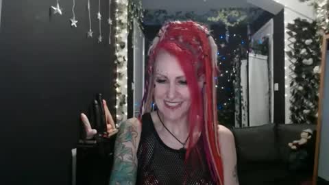 Snapshot of saucysky chatting on February 14, 10:14 pm SaucySky online show from February 14, 10:14 pm