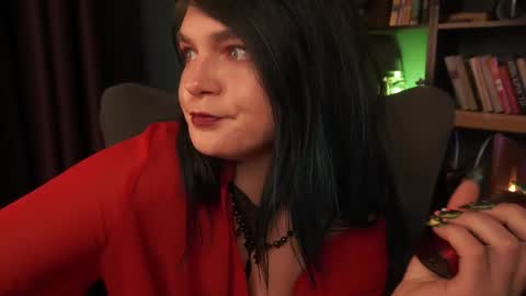 Snapshot of sauruspal chatting on October 19, 2:41 pm Saurus Palmer online show from October 19, 2:41 pm