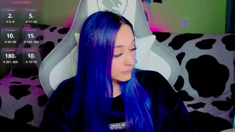 Snapshot of savage_lust_ chatting on October 2, 5:01 am Ariel online show from October 2, 5:01 am