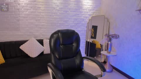 S a v a n n a h  online show from February 5, 11:39 pm