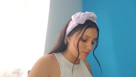 Snapshot of sayuce_black chatting on March 5, 8:33 pm sayuce black online show from March 5, 8:33 pm