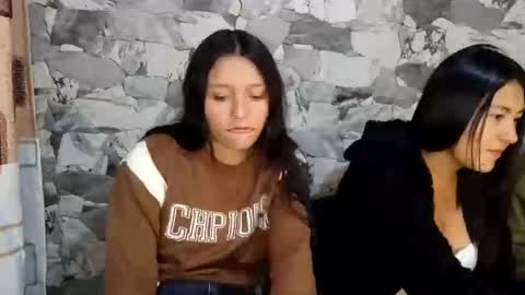 Snapshot of sayuce_black chatting on December 12, 1:43 am sayuce black online show from December 12, 1:43 am