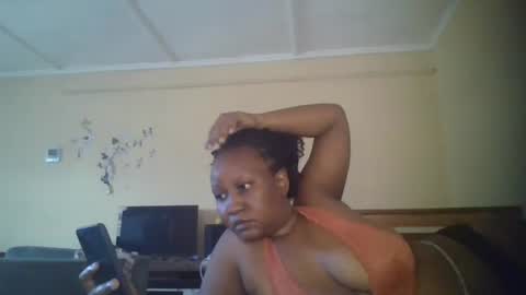 Snapshot of scarlet_25142359 chatting on October 9, 6:06 am scarlet_25142359 online show from October 9, 6:06 am