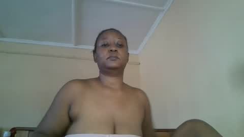 Snapshot of scarlet_25142359 chatting on September 17, 9:51 am scarlet_25142359 online show from September 17, 9:51 am