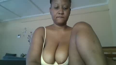 Snapshot of scarlet_25142359 chatting on September 19, 8:46 am scarlet_25142359 online show from September 19, 8:46 am