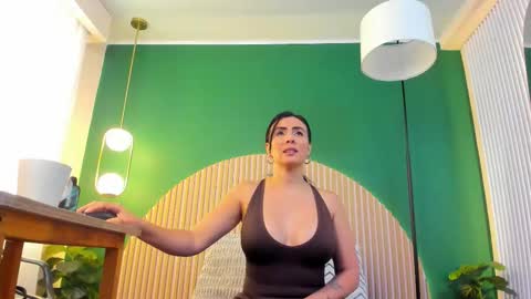 Scarlet Edwars online show from January 6, 6:55 pm