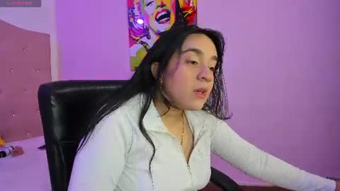 scarlet_hans online show from June 18, 11:48 am