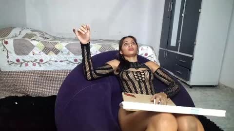 scarlet online show from May 23, 3:32 pm