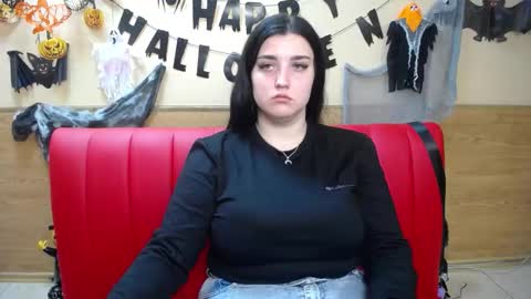 ScarletCargo online show from November 11, 12:02 pm