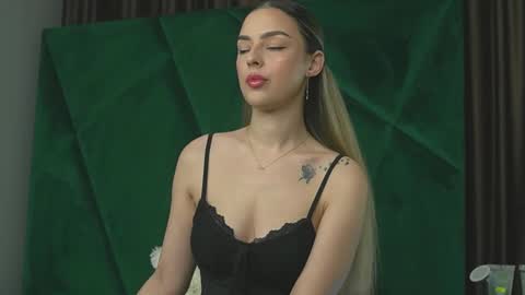 Scarlet online show from October 28, 10:47 pm