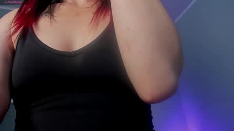 Scarlet  online show from November 11, 10:18 pm