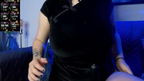 Snapshot of scarleth_shadow chatting on September 10, 1:38 am SCARLETH online show from September 10, 1:38 am