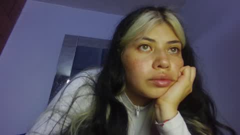 Snapshot of scarlett_johhns chatting on October 22, 2:49 am scarlett_johhns online show from October 22, 2:49 am