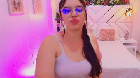 scarlett montoya  online show from October 16, 11:57 am