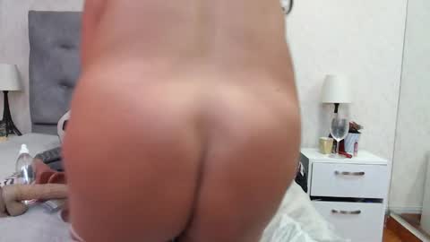 Scartt online show from June 3, 2:33 pm
