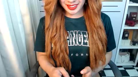 Queen Scarlet online show from February 22, 1:01 pm