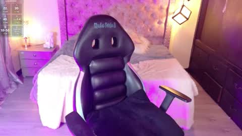 Snapshot of scarllett_bdsm chatting on September 14, 12:52 am Scarllett online show from September 14, 12:52 am