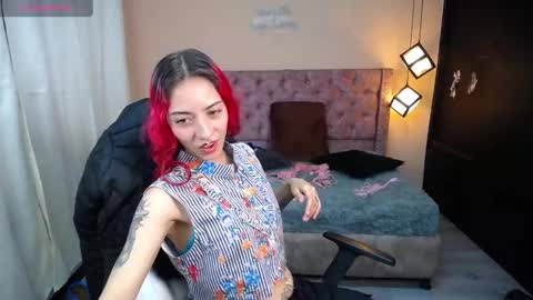 Snapshot of scarllett_bdsm chatting on January 28, 12:57 am Scarllett online show from January 28, 12:57 am