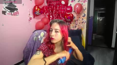 Snapshot of scarllett_bdsm chatting on February 20, 3:45 am Scarllett online show from February 20, 3:45 am
