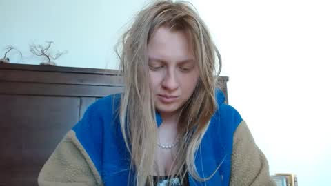 Snapshot of scartit chatting on February 17, 12:21 am ScarTit Bernhard online show from February 17, 12:21 am