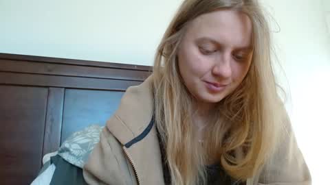 Snapshot of scartit chatting on March 8, 4:48 pm ScarTit Bernhard online show from March 8, 4:48 pm