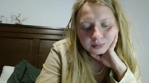 Snapshot of scartit chatting on February 20, 4:18 am ScarTit Bernhard online show from February 20, 4:18 am