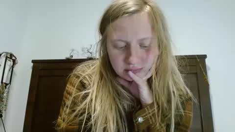 Snapshot of scartit chatting on February 12, 3:51 am ScarTit Bernhard online show from February 12, 3:51 am