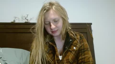 Snapshot of scartit chatting on February 7, 4:16 am ScarTit Bernhard online show from February 7, 4:16 am