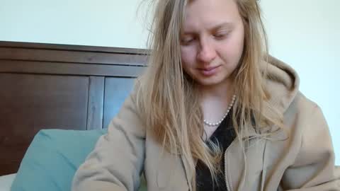 Snapshot of scartit chatting on March 2, 6:13 pm ScarTit Bernhard online show from March 2, 6:13 pm