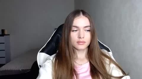 scratc_h online show from October 7, 4:22 pm