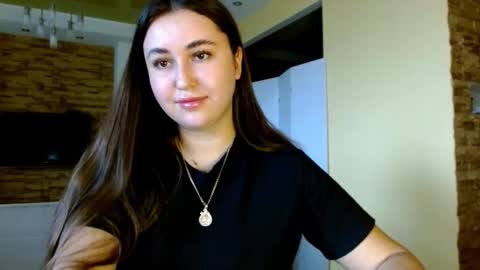 Elizabeth  online show from October 10, 7:13 am