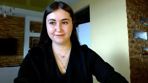 Elizabeth  online show from October 16, 7:33 am