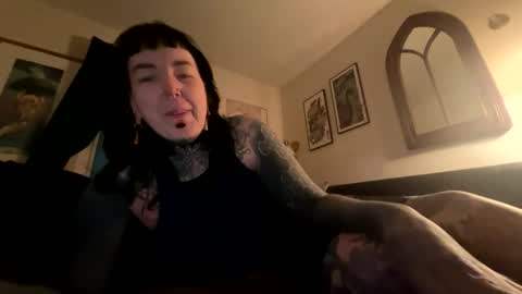 seatedslut online show from February 4, 4:48 am