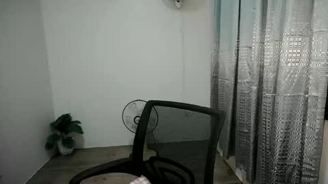 Snapshot of seductive_elvz chatting on October 4, 3:27 pm seductive_elvz online show from October 4, 3:27 pm