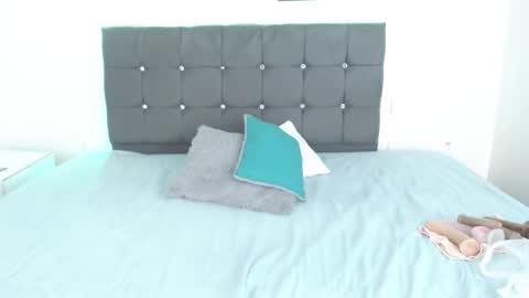 Selena online show from February 4, 5:16 pm