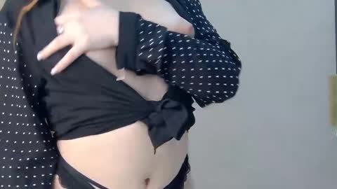 SelenaHanson online show from April 28, 8:24 pm