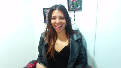 Selena online show from December 23, 6:27 pm