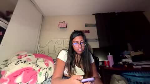 selenaprincess2 online show from November 28, 5:54 am