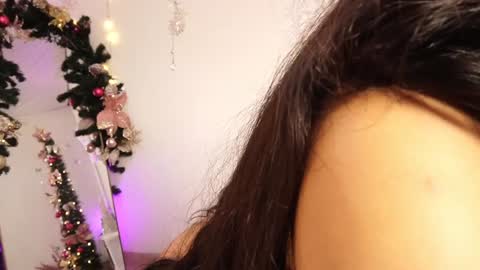  Sel Your Little butterfly  online show from December 7, 1:36 am