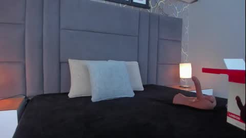 Snapshot of selene_tylor_ chatting on February 16, 8:22 pm Selene online show from February 16, 8:22 pm