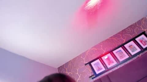 Snapshot of selene_tylor_ chatting on December 6, 3:52 am Selene online show from December 6, 3:52 am