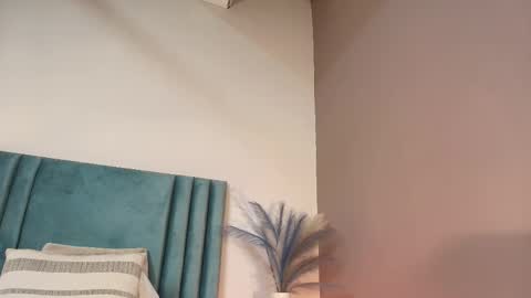 Selene Lujan online show from November 28, 11:57 am