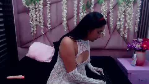 selenerose69 online show from December 4, 4:15 am