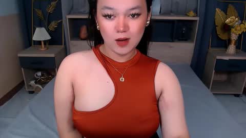 Snapshot of selenesantiago chatting on October 12, 1:35 pm joan online show from October 12, 1:35 pm