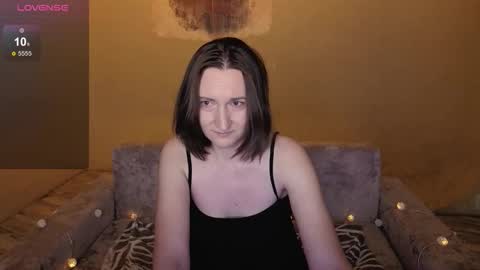 selestiasonata online show from February 22, 6:47 am