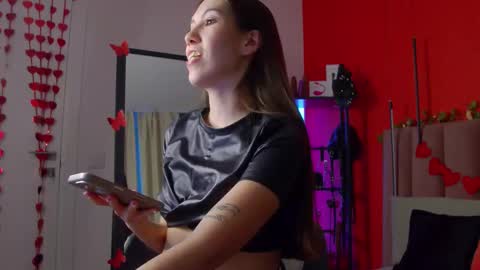 Nicole online show from February 3, 6:22 am